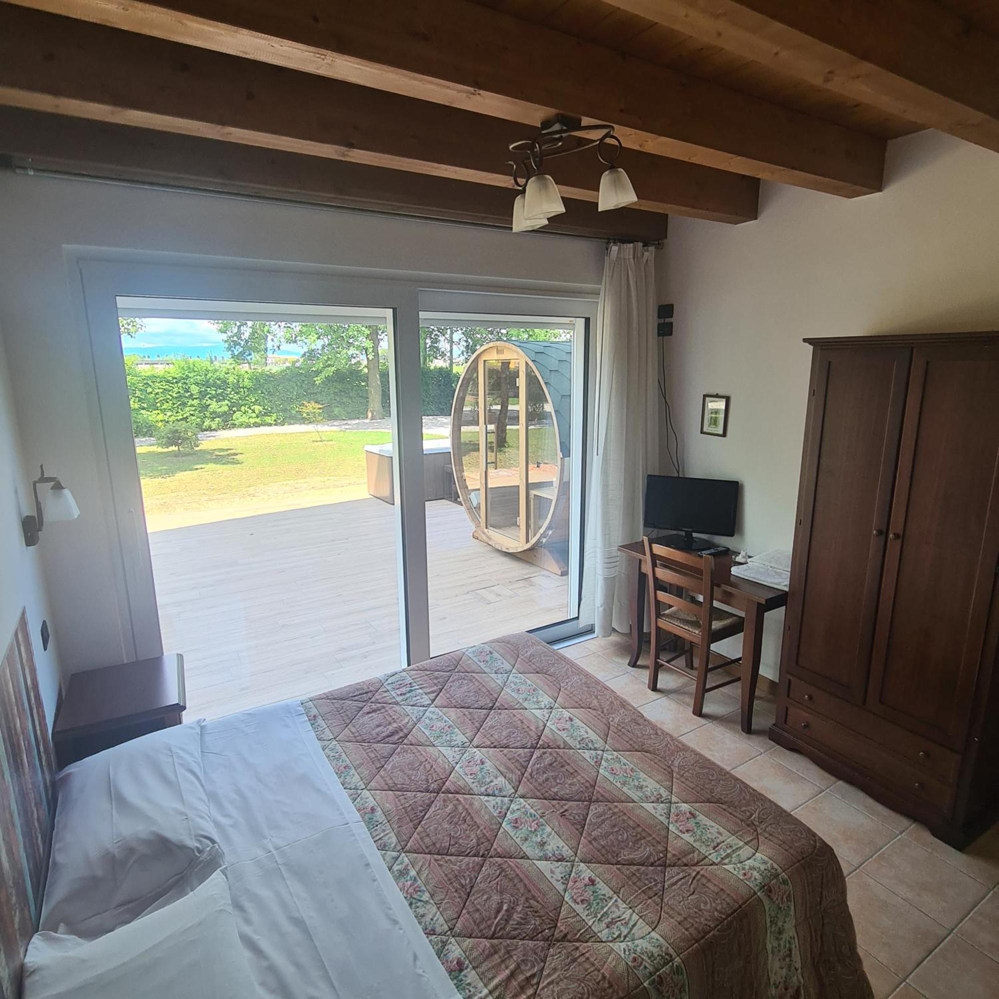 Agriturismo L'Albara - Wines, Pool & Spa Villaganzerla 外观 照片